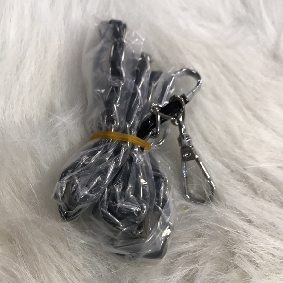 Phone Bags Are Back!! - Picture 7 of 10